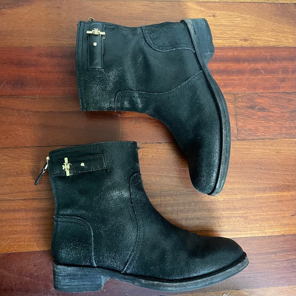 Tory Burch Selena Boots Black Size 8 Crinkle Distressed Leather Logo Metallic - Picture 4 of 12